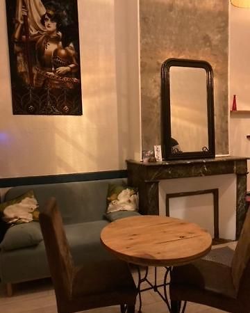 L'Insolite Saintes Bagian luar foto